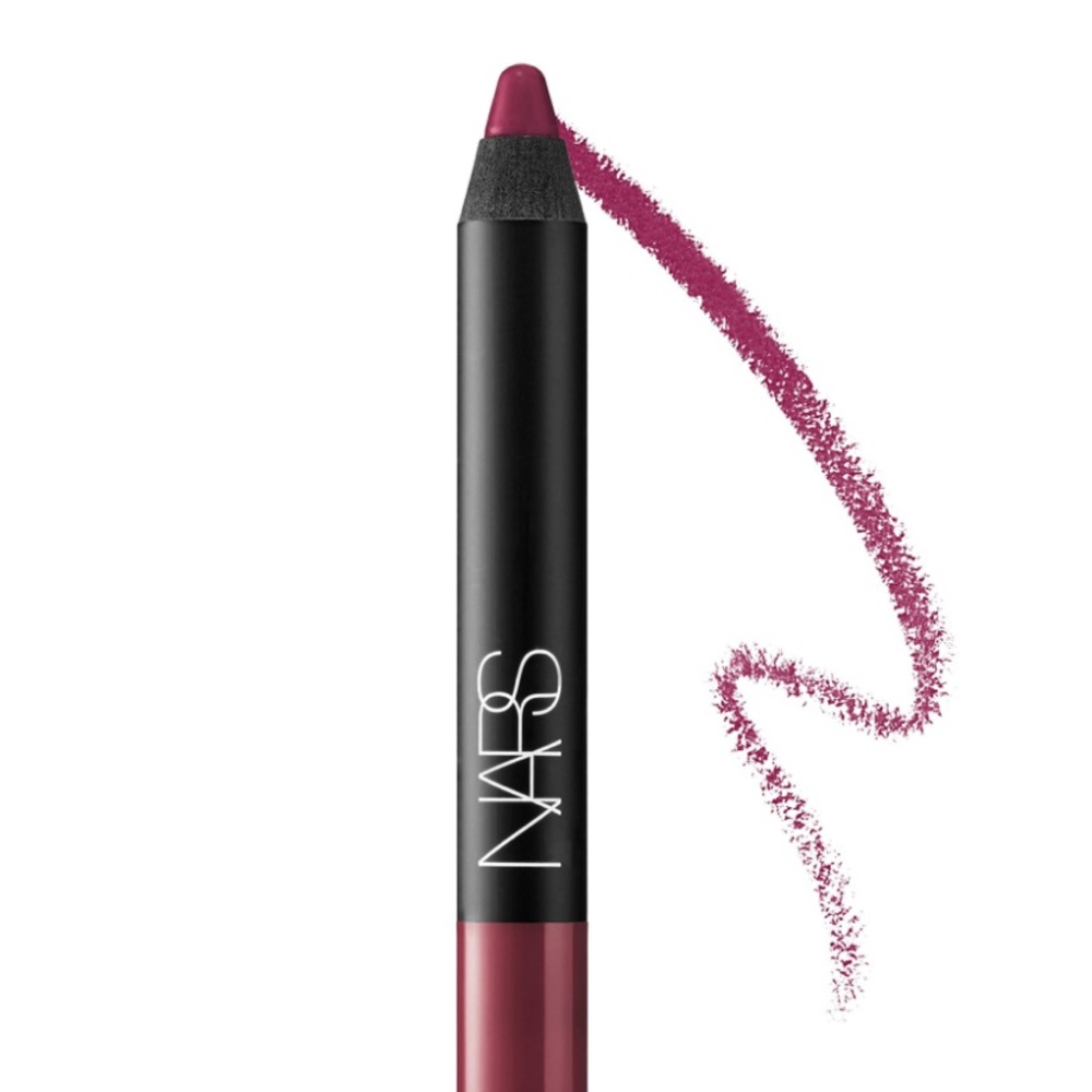 NARS Velvet Matte lip pencil Endangered Red - EUC